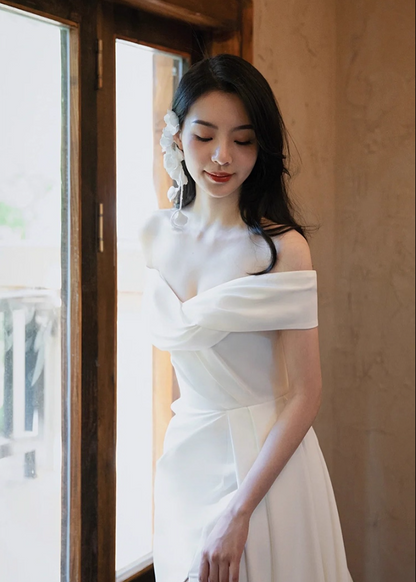 Elegant Off-Shoulder Soft Ceremonies Dress Waist-Cinching High Slit Prom Dress AP0988