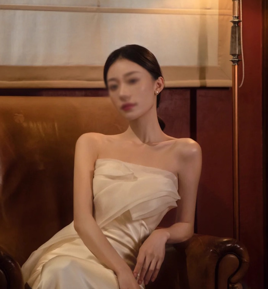 Exquisite Champagne Tulle Trimmed Satin Mermaid Dress Cinched-Waist Strapless Prom Dress AP0989