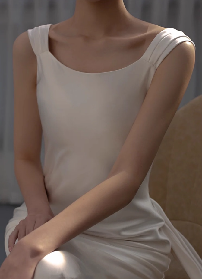 Graceful Lustrous Satin Tulle Splicing Bridal Dress Off-Shoulder Applique Mermaid Wedding Dress AP0990