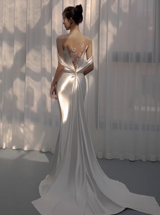 Graceful Lustrous Satin Tulle Splicing Bridal Dress Off-Shoulder Applique Mermaid Wedding Dress AP0990