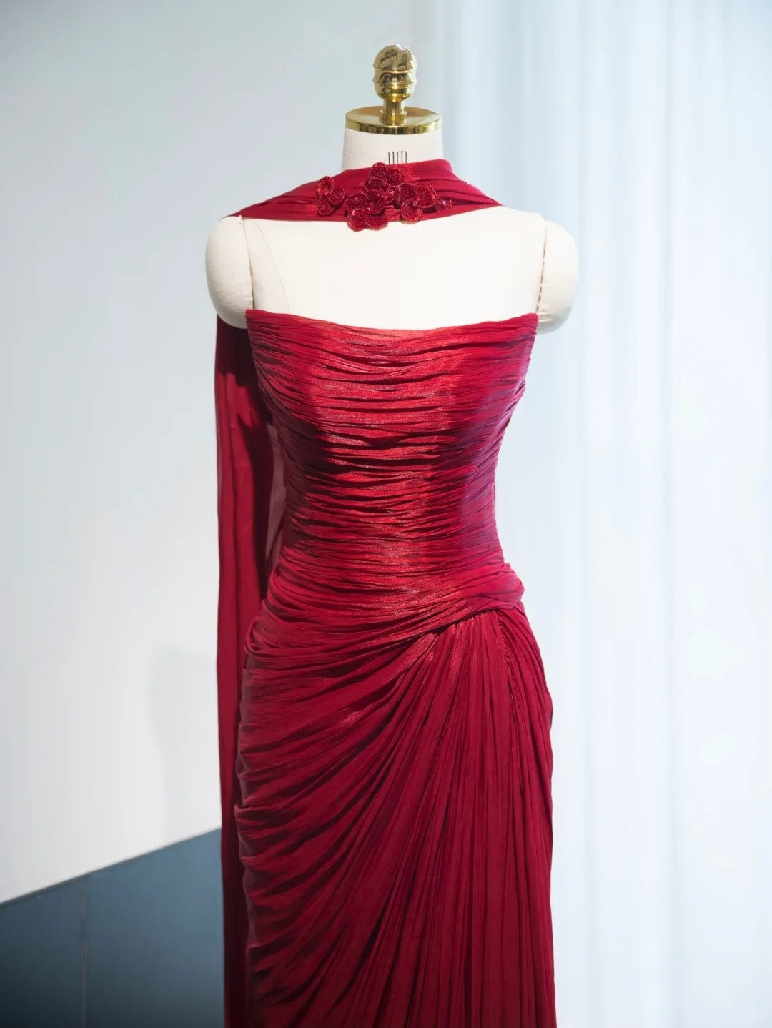 Charming Natural Shirred Red Floral Embellished Feast Dress Breathable Fabric Strapless Prom Dress AP1009