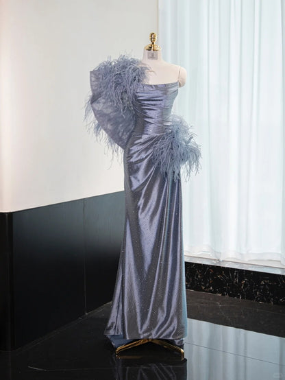 Chic Feather Embellished Sweet 16 Party Dress Strapless Asymmetric Neck Sparkle Beading Prom Dress AP1014