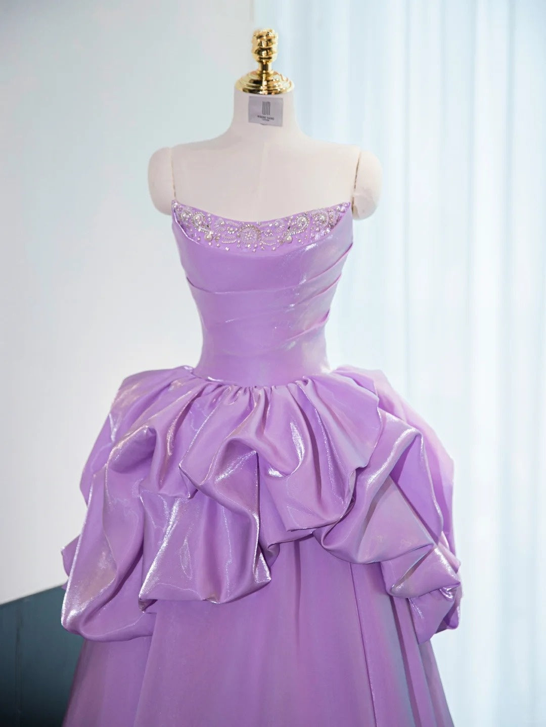 Classical Lavender Sheen Fabric Sweet 16 Party Dress Ruffled Strapless Beaded Prom Dress AP1015