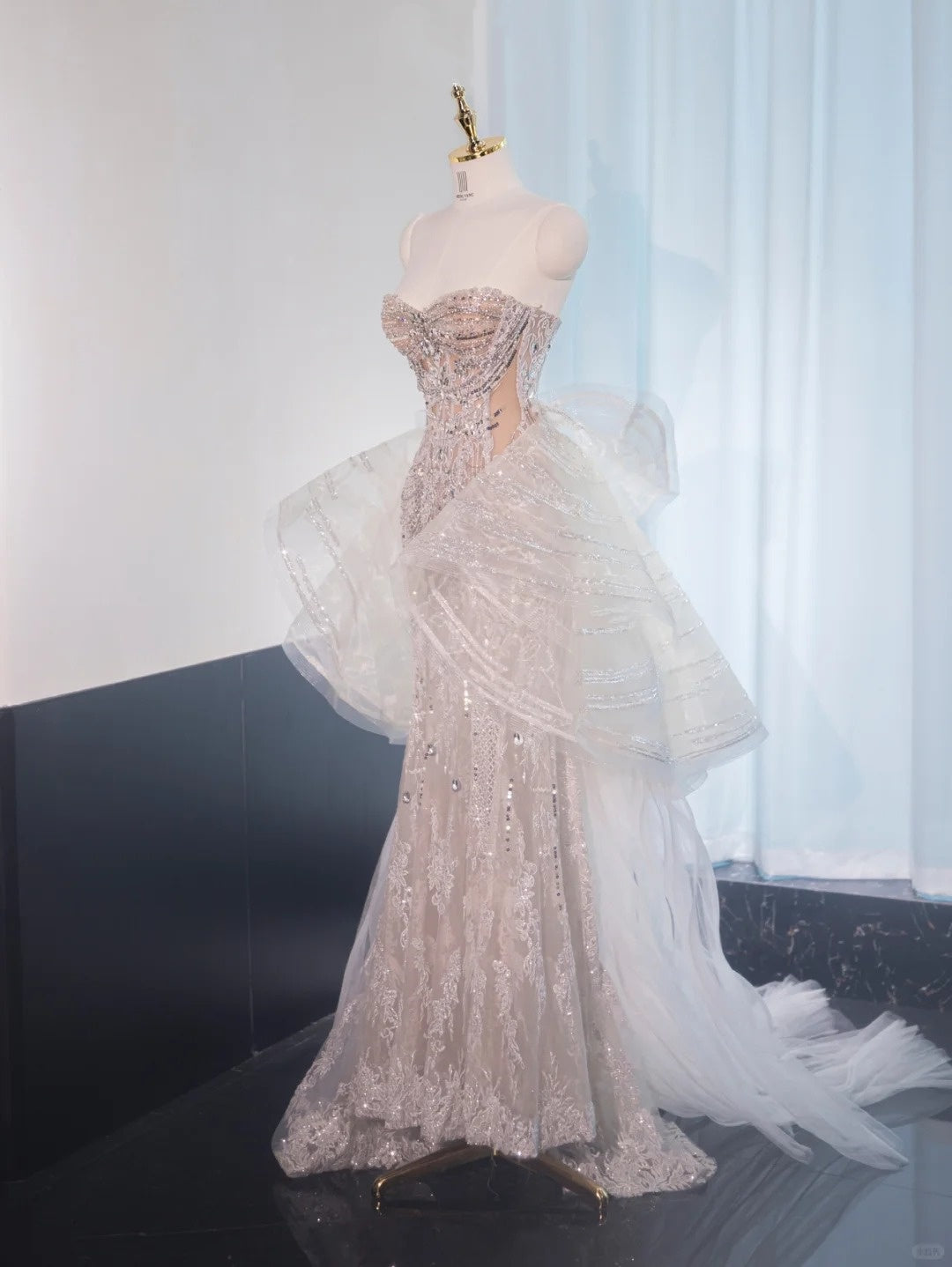 Graceful Ruffles Tulle Beaded Design Maxi Dress Shining A-Line Strapless Prom Dress AP1022