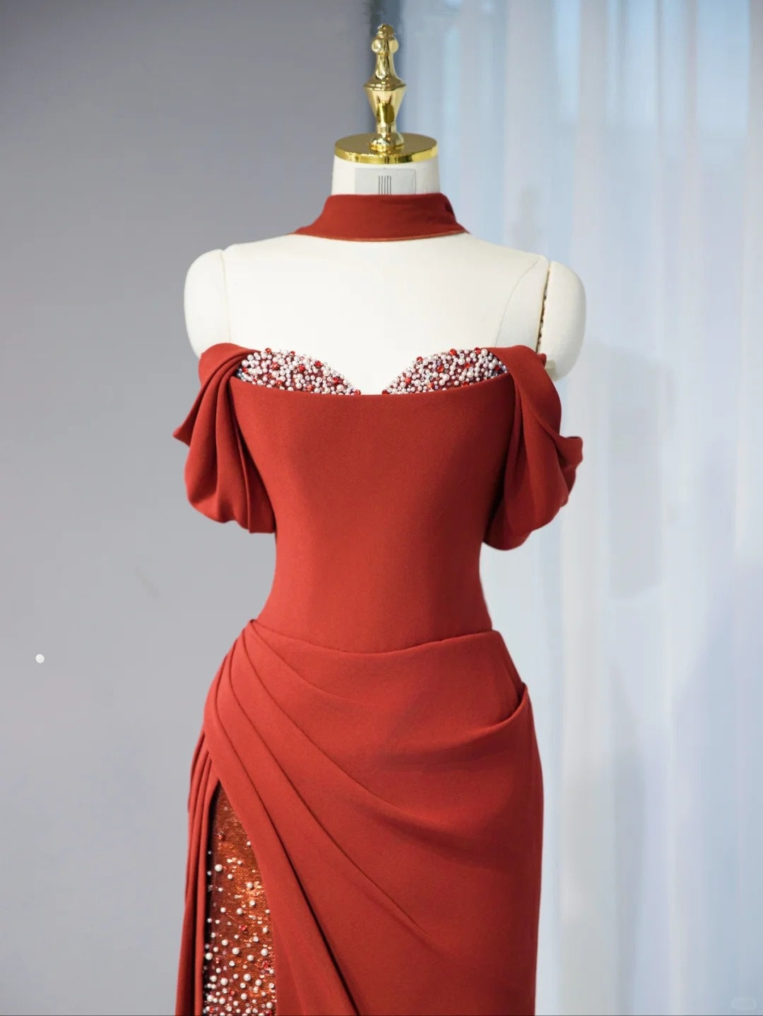 Gorgeous Sheath Red High-Slit Dress Off-Shoulder Beading Design Prom Dress AP1029