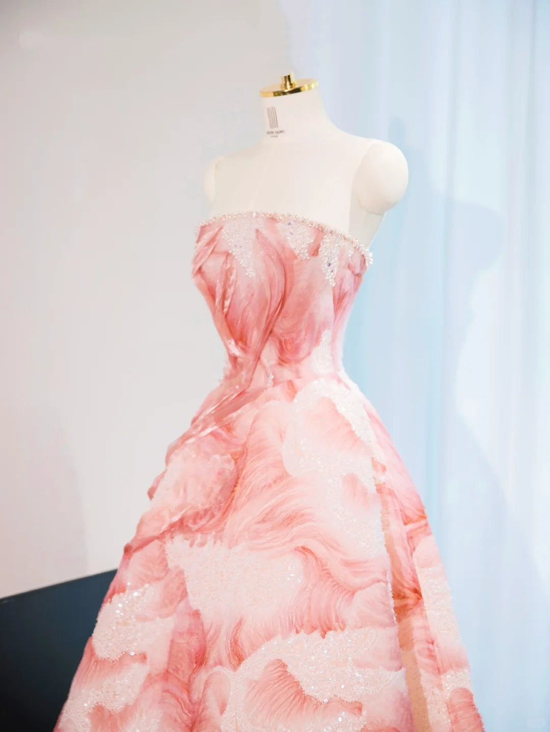 Cute Strapless Sequins Glittering Wave Ruffled Sweet 16 Dress Blush Pink Ombre Prom Dress AP1031