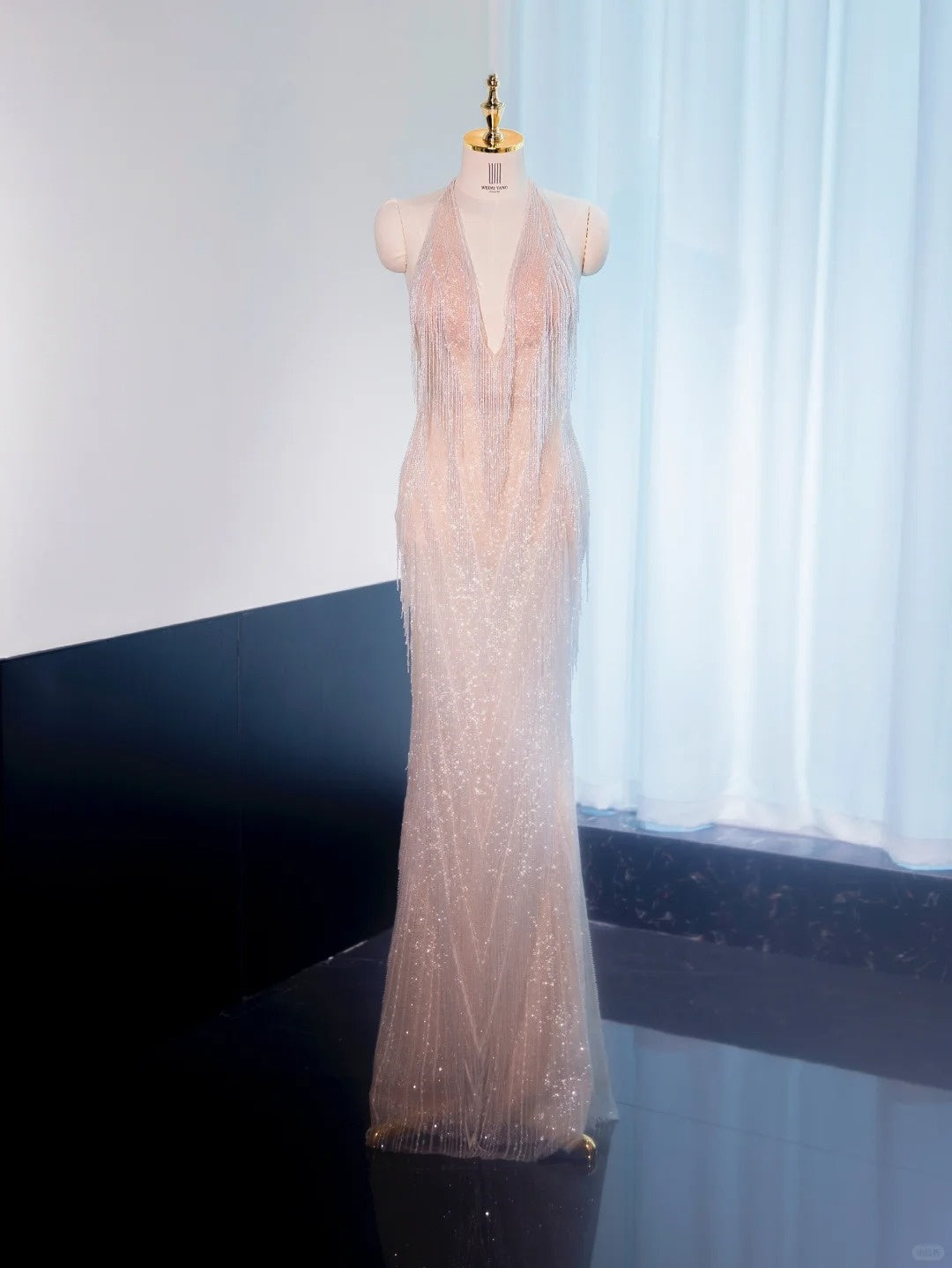 Charming Sequins Glittering Halter Mermaid Dress Backless Sparkle Tassel V-Neck Prom Dress AP1032