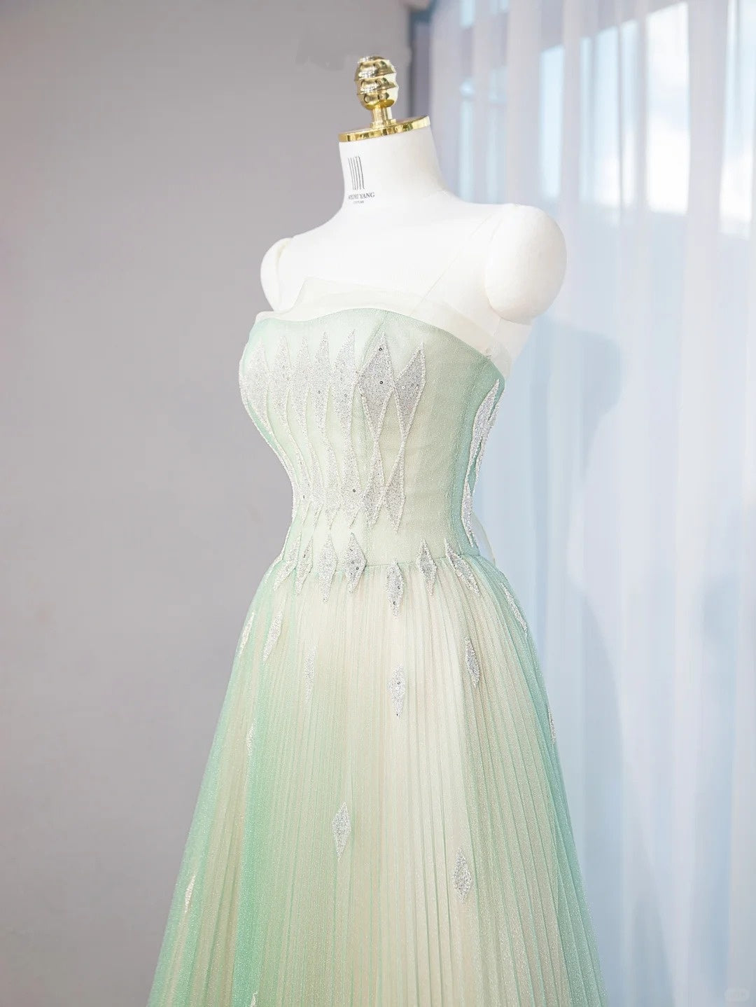 Gradient Green Layered Tulle Mermaid Dress Beading Pleated Mesh Strapless Prom Dress AP1036