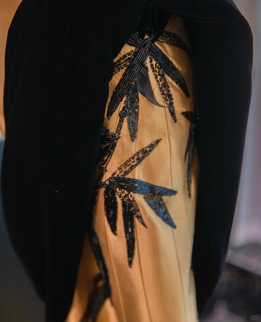 Retro Style Satin Fabric Gold Mermaid Dress Bamboo Sequins Design Prom Dress AP1040