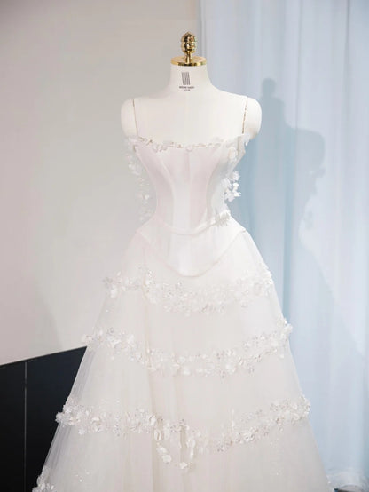 Elegant Floral Hem Tiered  Sheer Tulle Bridal Dress Strapless Off-Shoulder Applique Wedding Dress AP1041