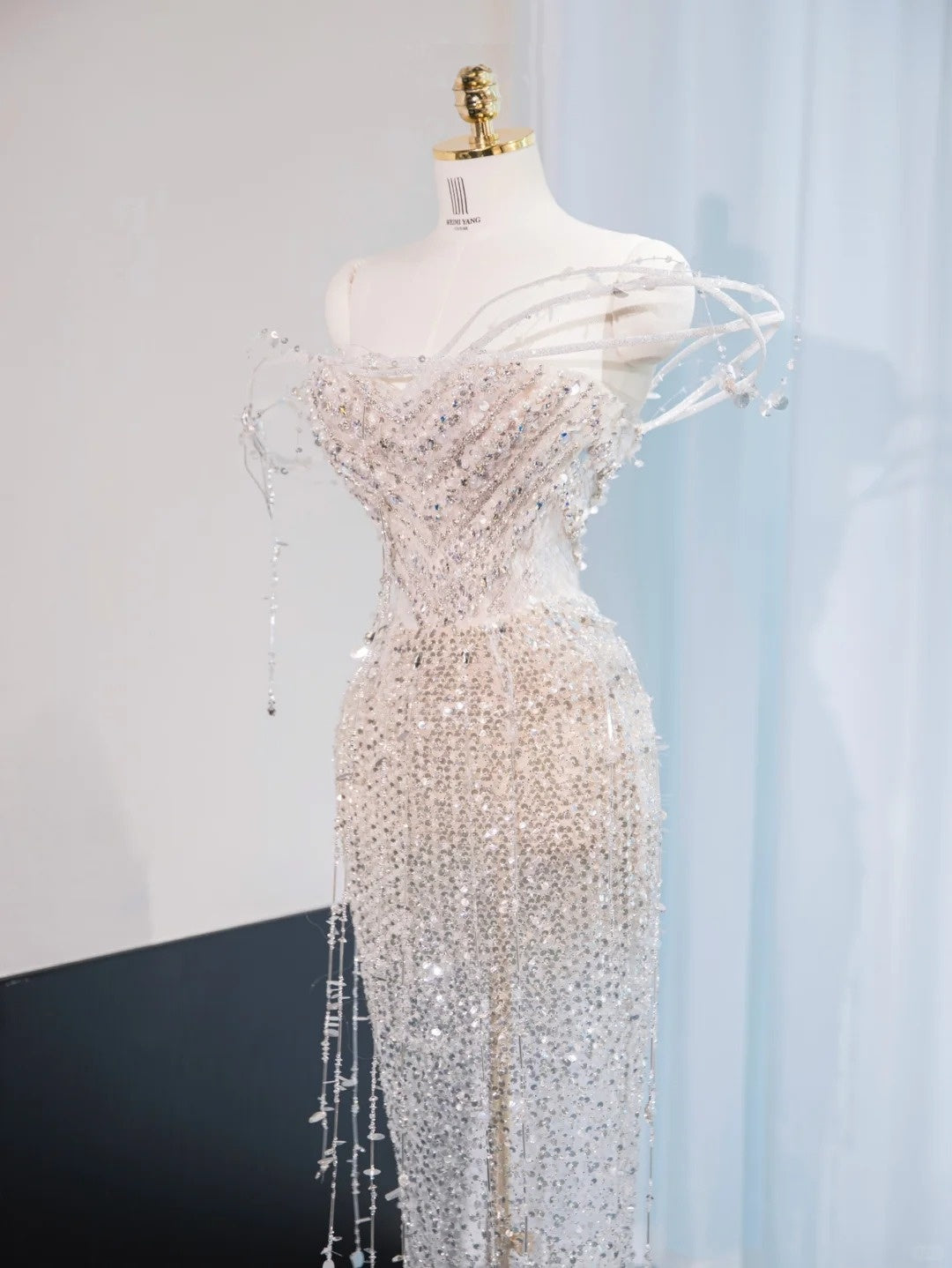 Fantastic Sheath Sparkle Crystal Mermaid Dress Beading Tassel Off-Shoulder Prom Dress AP1044