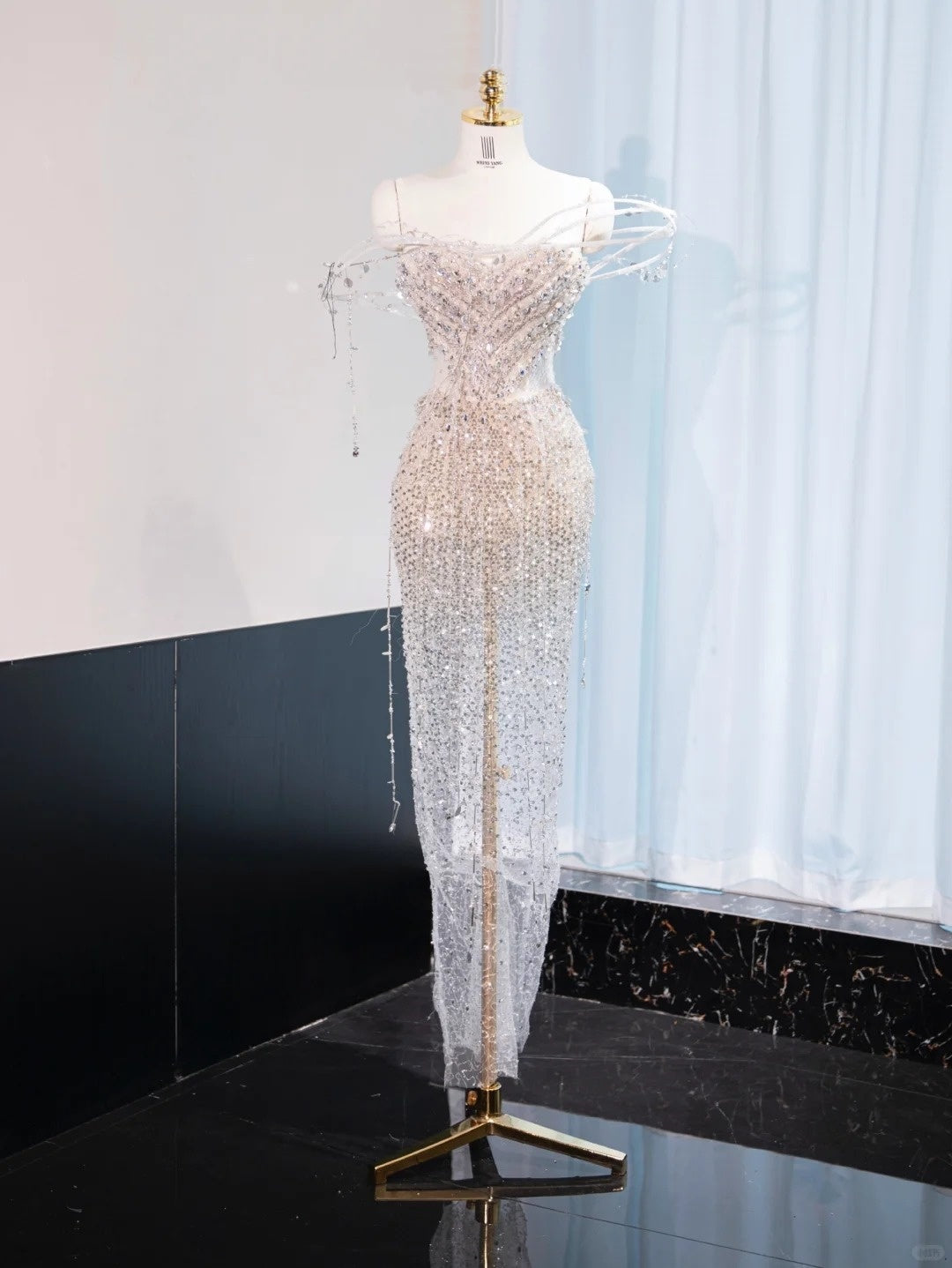 Fantastic Sheath Sparkle Crystal Mermaid Dress Beading Tassel Off-Shoulder Prom Dress AP1044