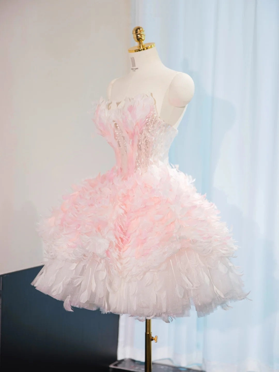 Cute Tiered Tulle Strapless Mini Dress Sparkly Sequins A-Line Petal Design Homecoming Dress AP1045