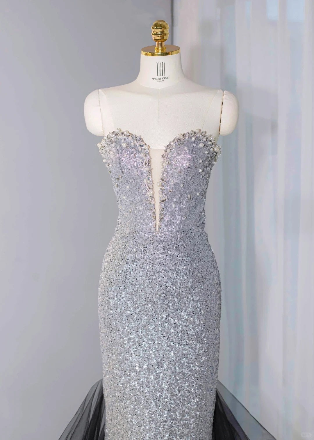 Fashionable Silver-Black Gradient Sparkling Sequins Maxi Dress Tulle Splicing Strapless Beading Prom Dress AP1062