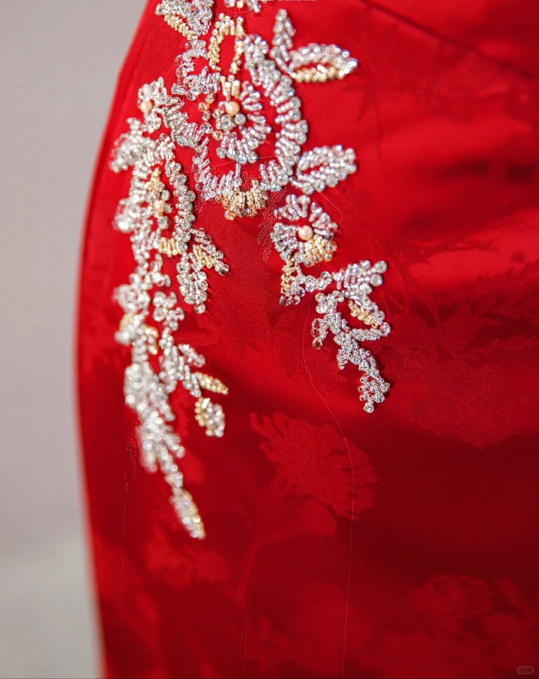 Classical Red Satin Fabric Feast Maxi Dress Strapless Gathered Sparkling Beading Prom Dress AP1065