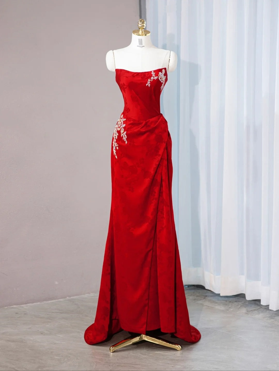 Classical Red Satin Fabric Feast Maxi Dress Strapless Gathered Sparkling Beading Prom Dress AP1065