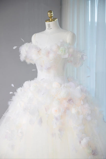 Chic Handmade Flowers Cascade Tulle Ball Gown Off-Shoulder Stereo Petal Wedding Dress AP1075