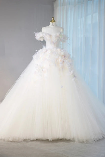 Chic Handmade Flowers Cascade Tulle Ball Gown Off-Shoulder Stereo Petal Wedding Dress AP1075