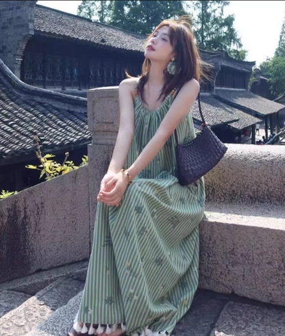 Everyday Wear Spaghetti Strap Maxi Dress Green Loose Style Tassel Hem Long Dress AP1083