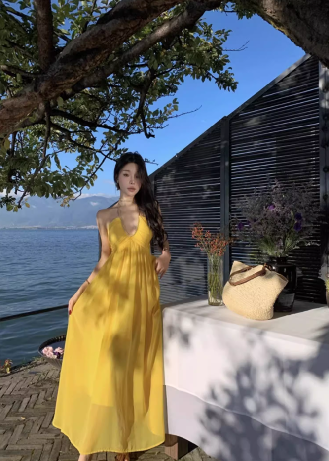 Romantic Yellow V-Neck Summer Maxi Dress Soft Fabric Flowy Backless Halter Dress AP1087