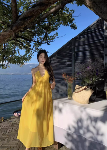 Romantic Yellow V-Neck Summer Maxi Dress Soft Fabric Flowy Backless Halter Dress AP1087