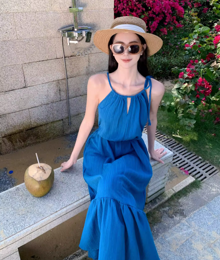 Vibrant Summer Beach Hollow-Out Maxi Dress Flowy Backless Breathable Fabric Halter Dress AP1095