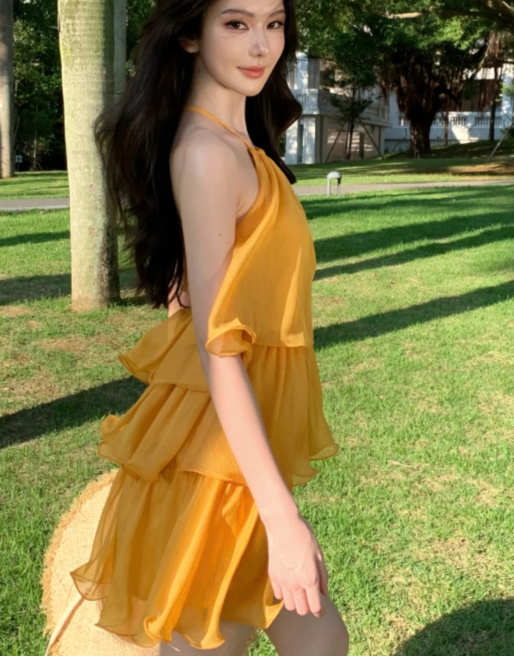 Chic Yellow Tiered Ruflles Mini Dress Refined Backless Tie-Back Halter Short Dress AP1124
