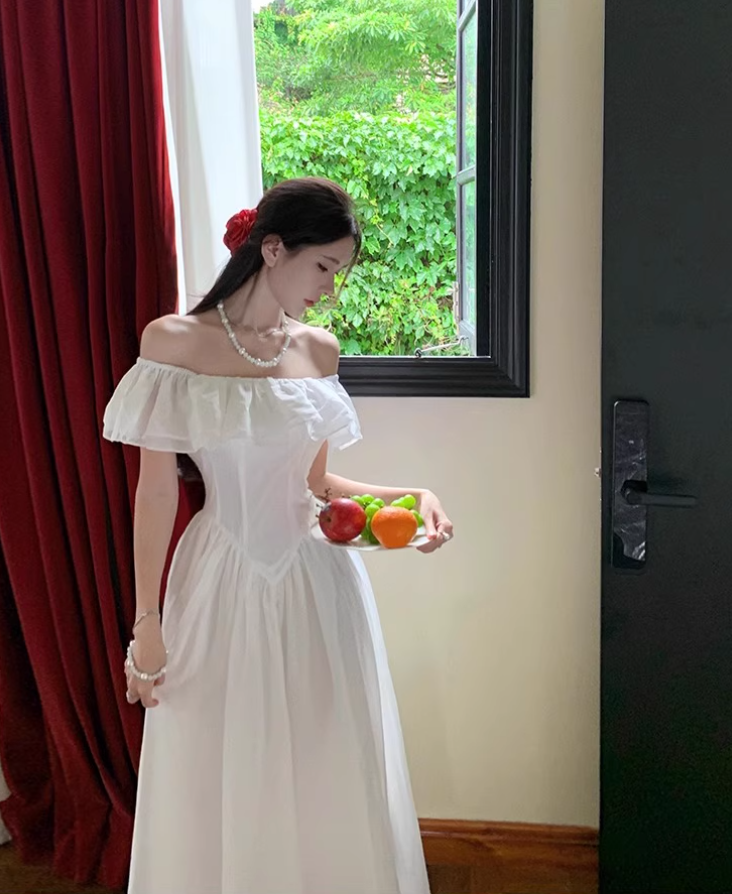 New Fashion Ruffled Trimmed Off-Shoulder Maxi Dress Strapless Minimalist Flowy Long Dress AP1138