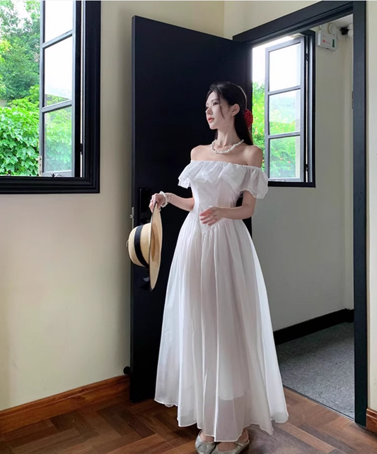 New Fashion Ruffled Trimmed Off-Shoulder Maxi Dress Strapless Minimalist Flowy Long Dress AP1138