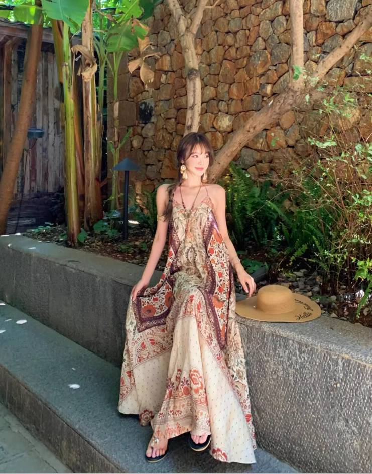 Retro V-Neck Floral Print Boho Style Maxi Dress Flowy Oversized A-Line Halter Dress AP1139