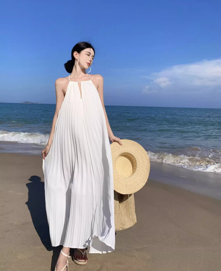 Ethereal Backless Hollow-Out Maxi Dress Flowy Oversize Pressed Pleat Halter Long Dress AP1141