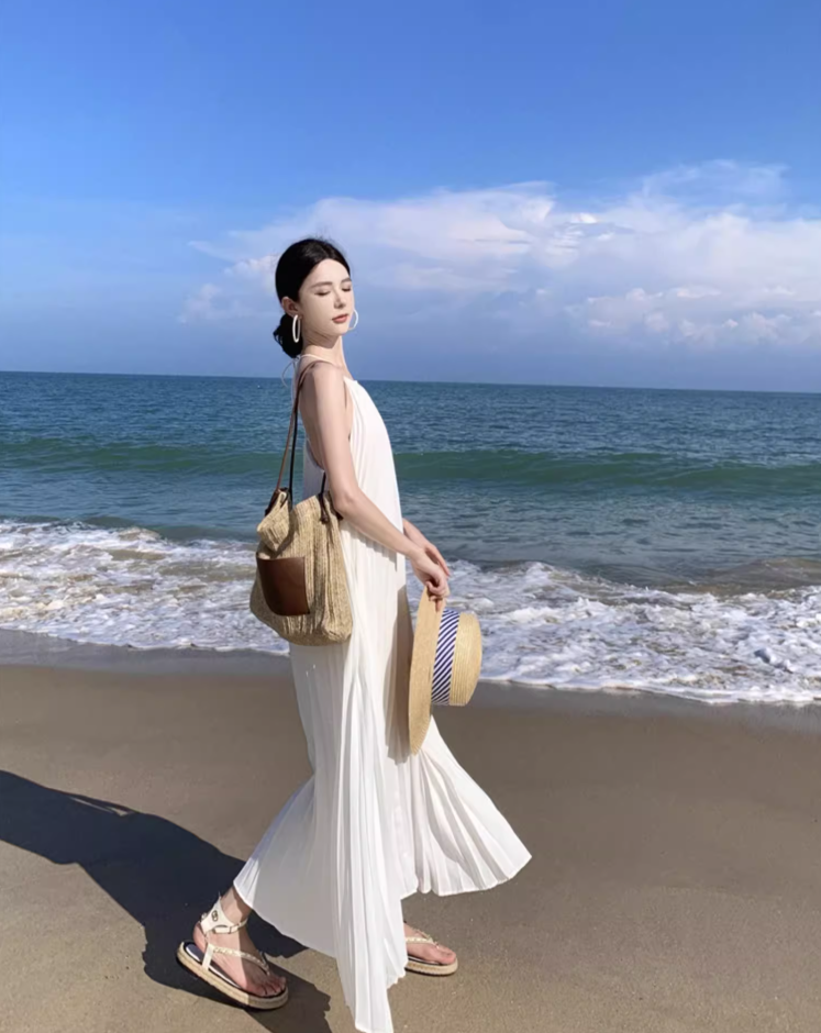 Ethereal Backless Hollow-Out Maxi Dress Flowy Oversize Pressed Pleat Halter Long Dress AP1141