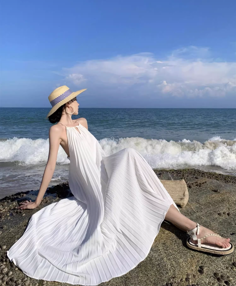 Ethereal Backless Hollow-Out Maxi Dress Flowy Oversize Pressed Pleat Halter Long Dress AP1141