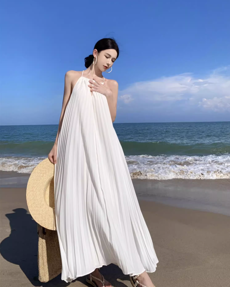 Ethereal Backless Hollow-Out Maxi Dress Flowy Oversize Pressed Pleat Halter Long Dress AP1141