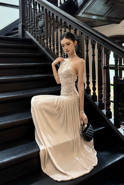 Graceful Applique Lace Splicing Maxi Dress Backless Natural Draped Flowy Halter Long Dress AP1156