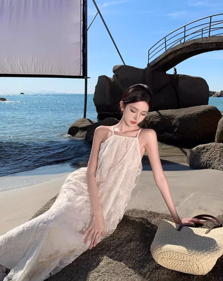 Graceful Sheer Lace Overlay Double Layers Maxi Dress Chic Flowy Loose Style Halter Long Dress AP1176