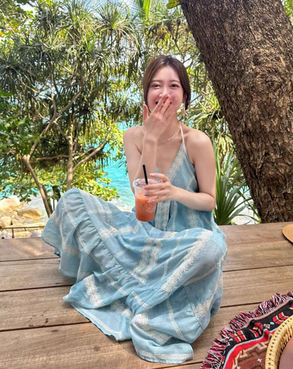 Charming Lace Trimmed V-Neck Maxi Dress Chic Flowy Loose Style Backless Halter Long Dress AP1177