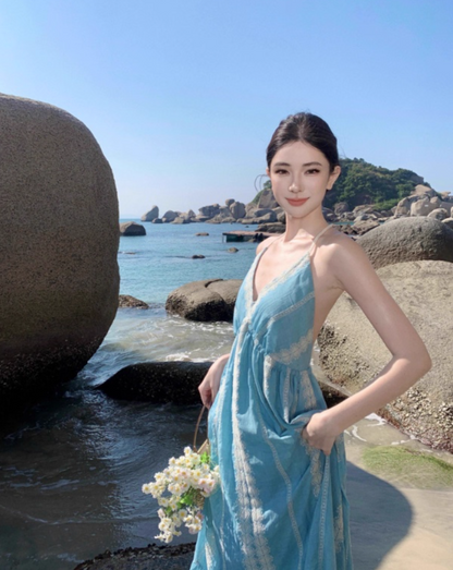 Charming Lace Trimmed V-Neck Maxi Dress Chic Flowy Loose Style Backless Halter Long Dress AP1177