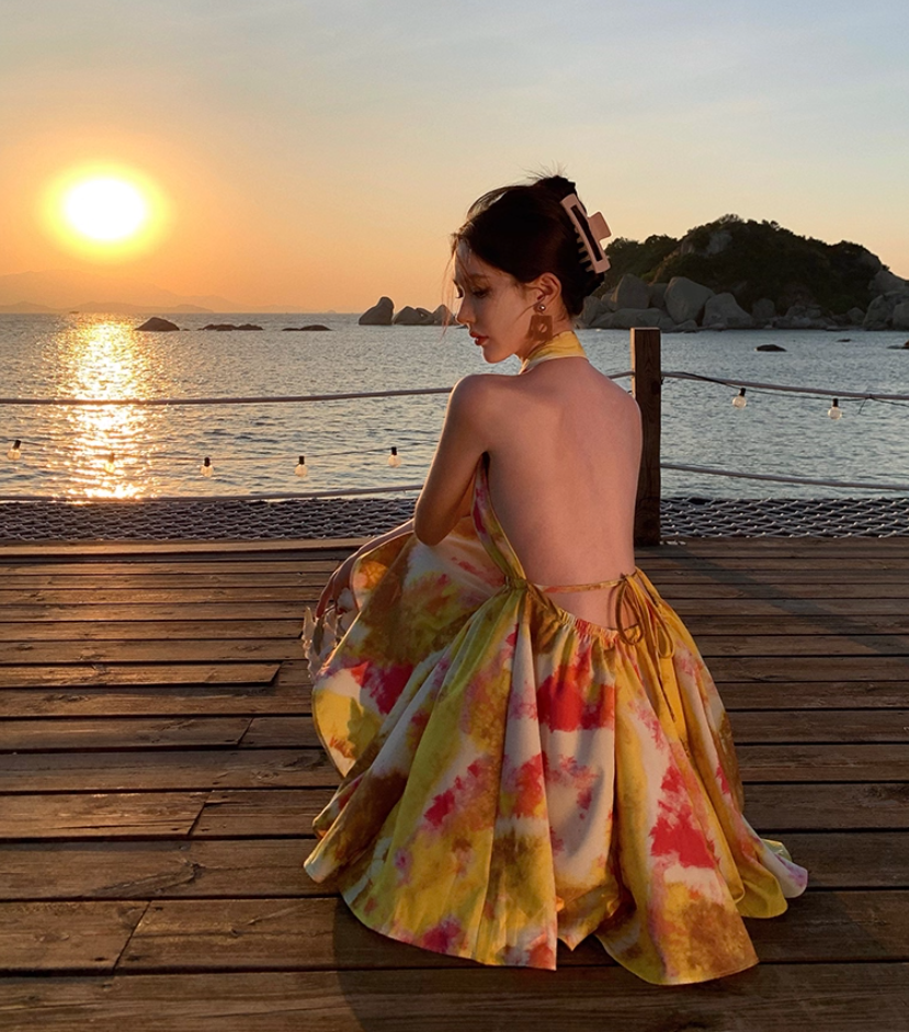 Hot Girls Coastal Getaways Flowy Mini Skirt Alluring Yellow Tie-Dye A-Line Halter Short Dress AP1186