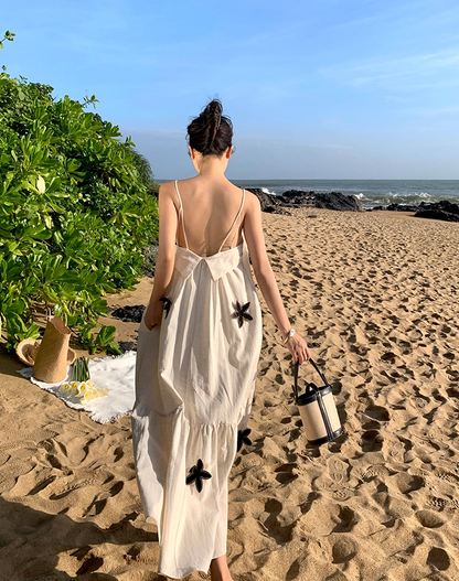 Classical V Neckline White Backless Maxi Dress Black Floral Design Spaghetti Strap Long Dress AP1194