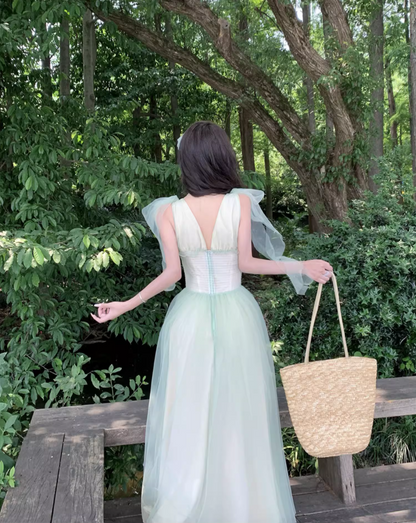 Dreamy Tulle Overlay Green Maxi Dress Double Layers Cinched-Waist V-Neck Long Dress AP1196