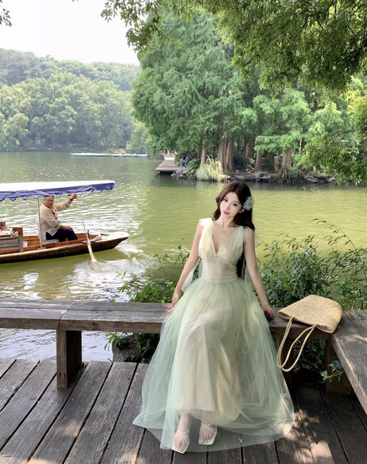 Dreamy Tulle Overlay Green Maxi Dress Double Layers Cinched-Waist V-Neck Long Dress AP1196