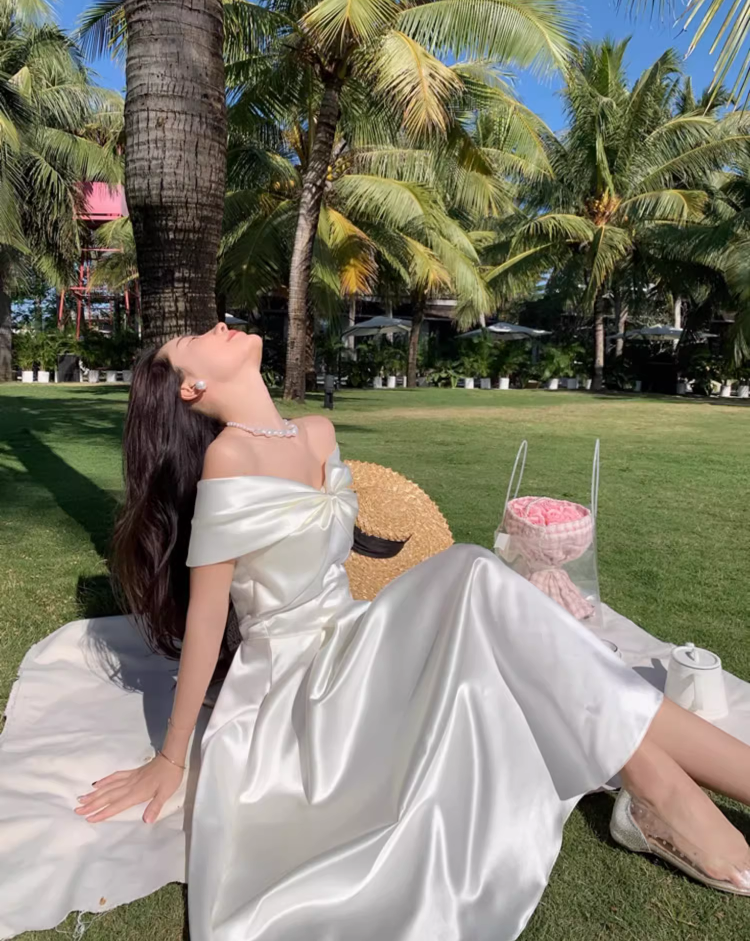 Graceful Ivory Lustrous Fabric Maxi Dress Minimalist Strapless Off-Shoulder Long Dress AP1197