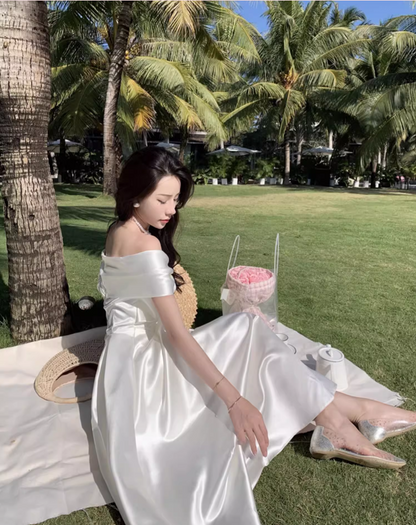 Graceful Ivory Lustrous Fabric Maxi Dress Minimalist Strapless Off-Shoulder Long Dress AP1197