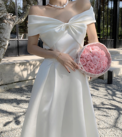 Graceful Ivory Lustrous Fabric Maxi Dress Minimalist Strapless Off-Shoulder Long Dress AP1197