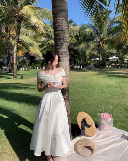 Graceful Ivory Lustrous Fabric Maxi Dress Minimalist Strapless Off-Shoulder Long Dress AP1197