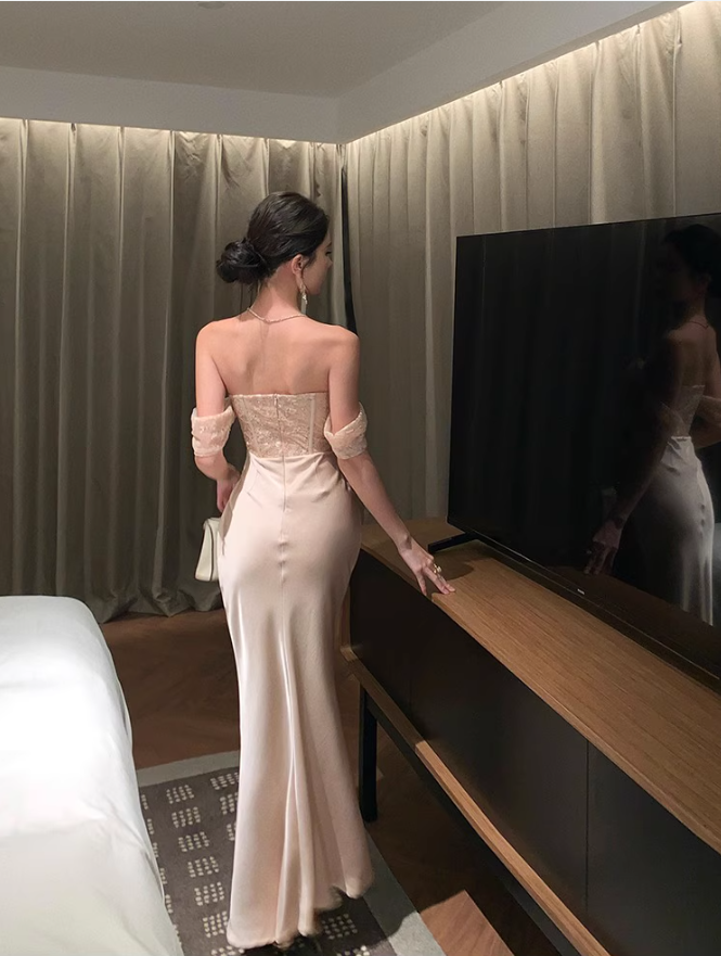 Charming Applique Lace Trimmed Maxi Dress Feast Off-Shoulder Strapless Mermaid Long Dress AP1199