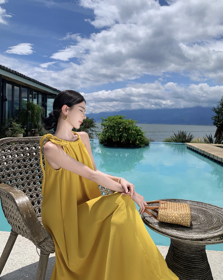 Tropical Style Yellow Flowy Minimalist Maxi Dress Vibrant Loose Style Adjustable Strap Halter Long Dress AP1205