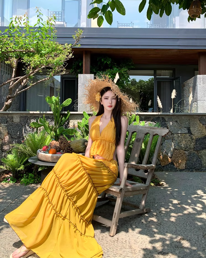 Romantic Ruffles Hem Bow Detail Maxi Dress Vibrant Two-Piece Set Scenic Vacays Halter Long Dress AP1235