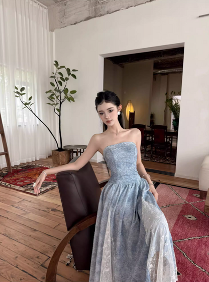 Luxurious Cinched-Waist Lace Splicing Maxi Dress French Style Strapless Blue Floral Printed Long Dress AP1246